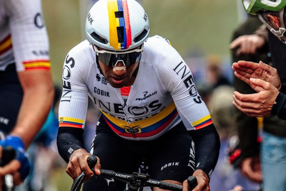 Jhonatan Narváez, del Ineos, es el actual campeón ecuatoriano de ciclismo de ruta. Foto: Instagram Jhonatan Narváez