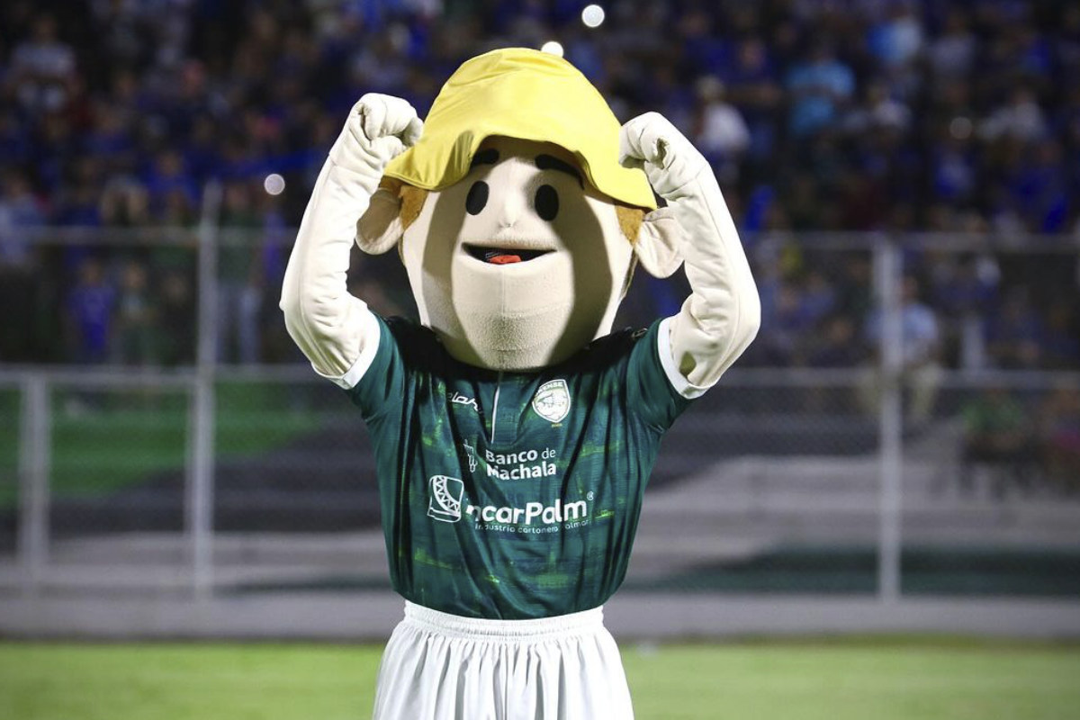 Bananerito, la mascota que acompaña a Orense en la Liga Pro 2024.