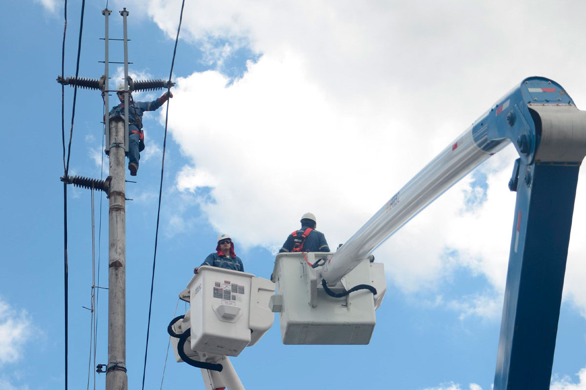 El Ministerio de Energía y Minas informó que los cortes de luz serán hasta el sábado 20 de abril de 2024. Foto: Flick Empresa Eléctrica de Quito