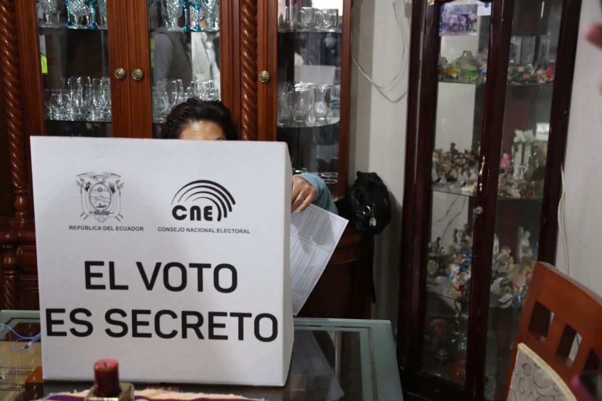 El Voto en Casa se desarrolló con normalidad este 19 de abril. Foto: Julio Estrella/EL COMERCIO