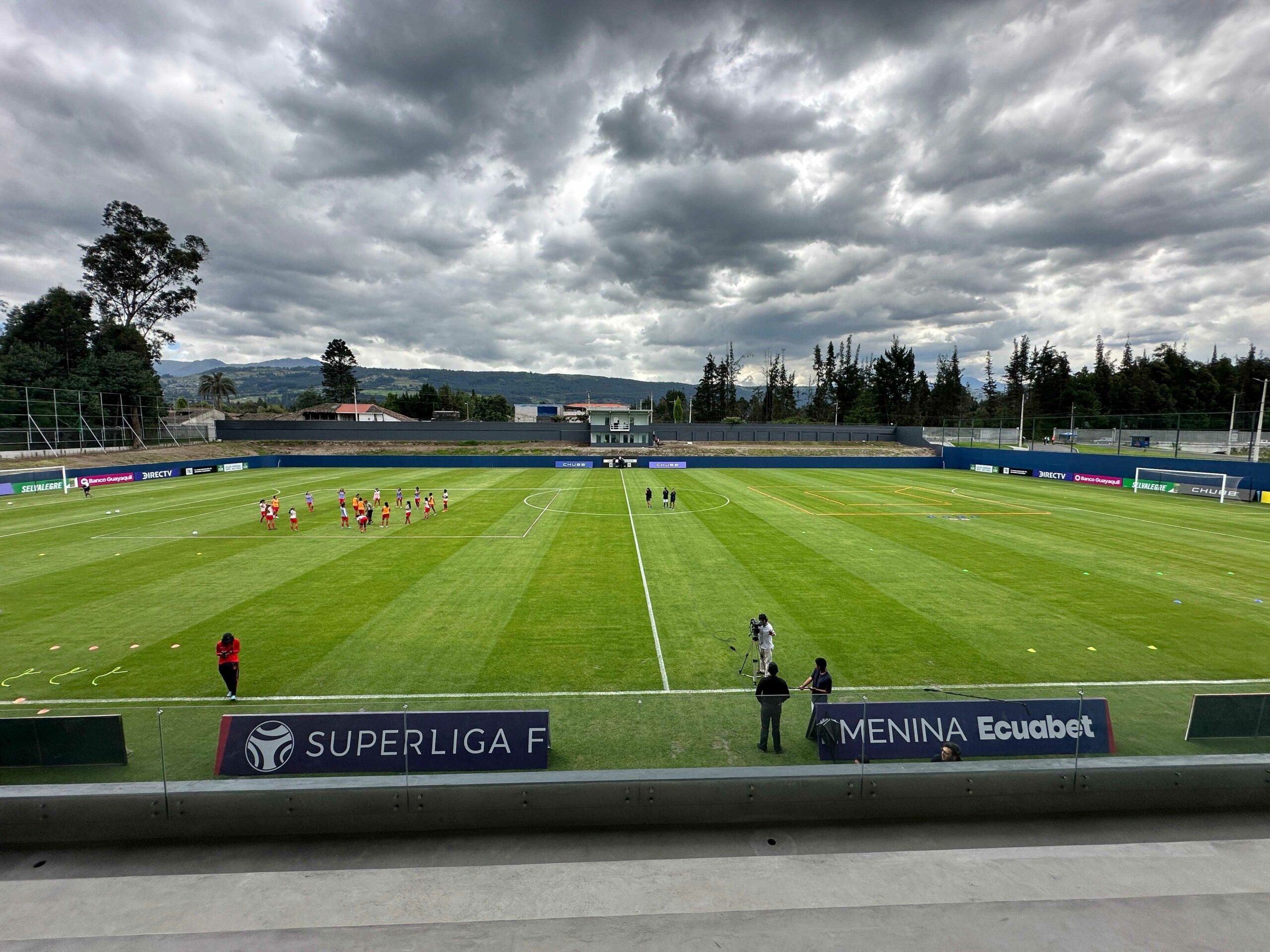 Nueva cancha del estadio de Dragonas, equipo femenino de Independiente del Valle.