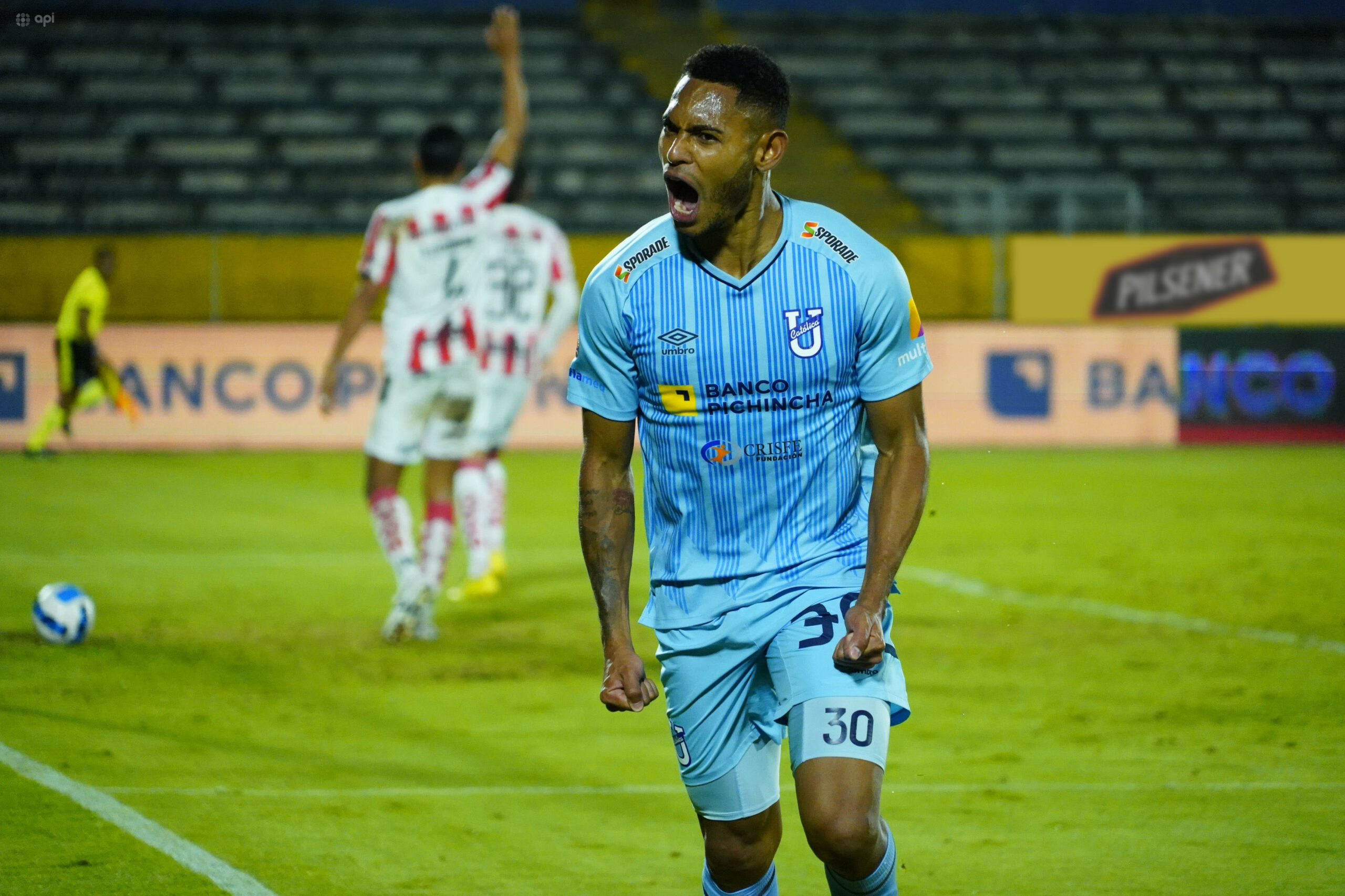 Ismael Díaz, jugador de Universidad Católica, grita un gol de su equipo, que está en Copa Sudamericana.