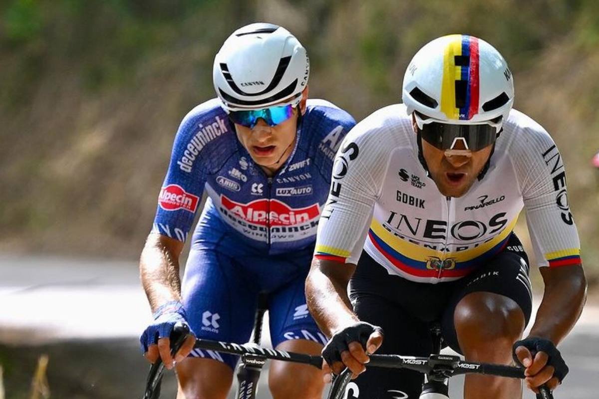 Jhonatan Narváez, ciclista ecuatoriano del Ineos Grenadiers en el Giro de Italia.