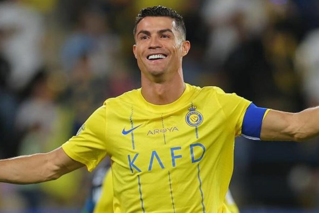 Cristiano Ronaldo celebrando un gol con el Al Nassr en la Liga de Arabia Saudita 23/24. 