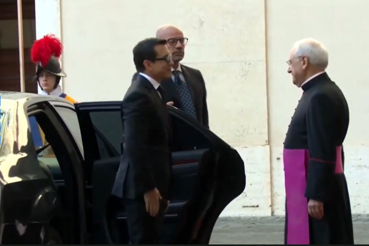 El Presidente, Daniel Noboa, a su llegada a El Vaticano. Foto: EFE
