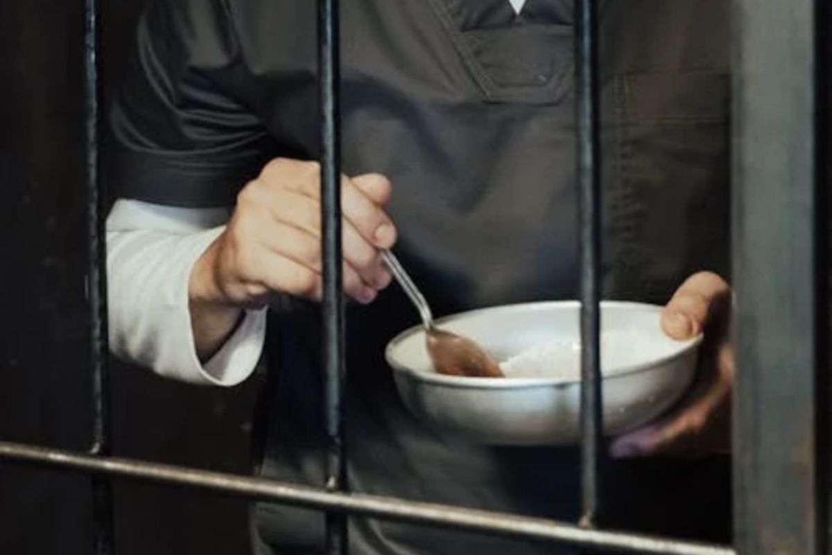 El 2 de mayo se pidió investigar a la proveedora de alimentos en las cárceles del país.