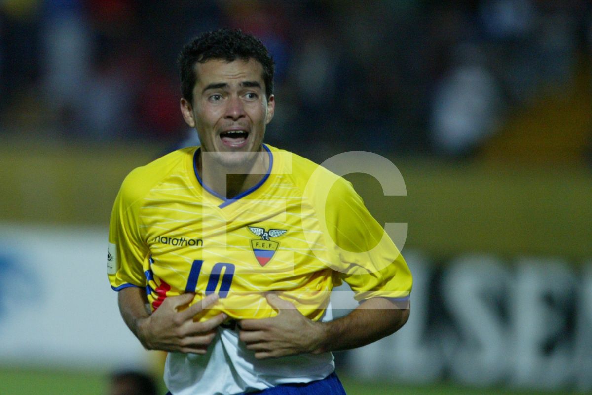 Jaime Iván Kaviedes celebra un gol con la Selección de Ecuador. Foto: Archivo / EL COMERCIO