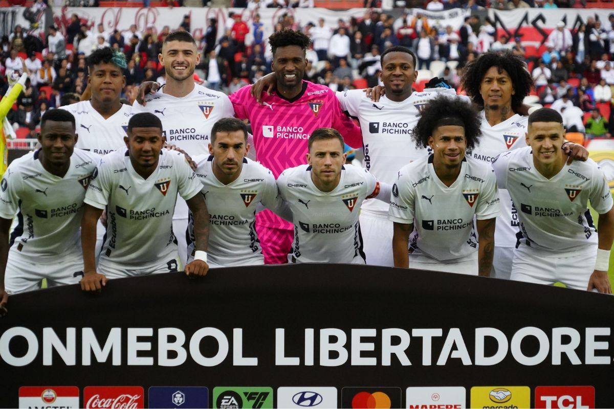 Equipo de Liga de Quito en la Copa Libertadores antes de jugar con Junior.
