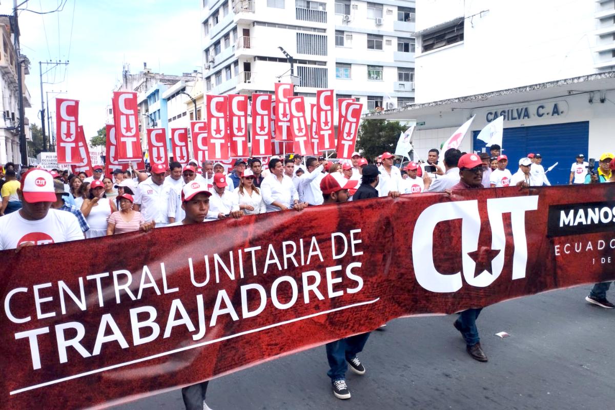 Trabajadores durante la movilización por el Día del Trabajo, en Guayaquil. Foto: Cortesía CUT
